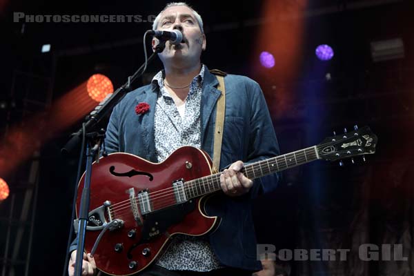 TINDERSTICKS - 2016-08-13 - SAINT MALO - Fort de St Pere - Stuart Ashton Staples